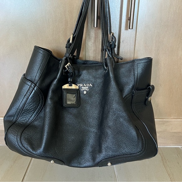 Prada Black Leather Women's Bag - Picture 1 of 9